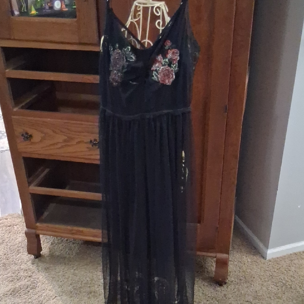 Guess Black Floral Maxi Dress
